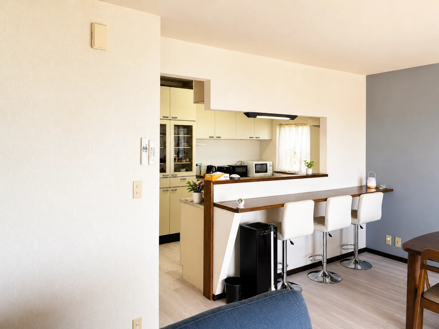 Kitchen counter — fully equipped kitchen, private holiday home Japan